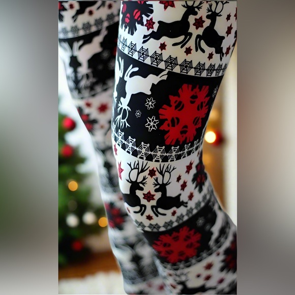 Plus NEW Womens Christmas Reindeer Leggings, Buttery Soft Yoga Pants - Picture 8 of 11